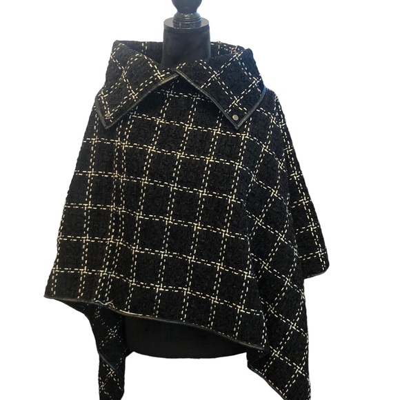 A&O International Black Checked Wrap size S/M - Picture 5 of 14